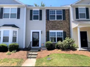 Main picture of 21 Arbor Hill Pl