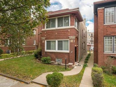 Main picture of 7318 S Crandon Ave