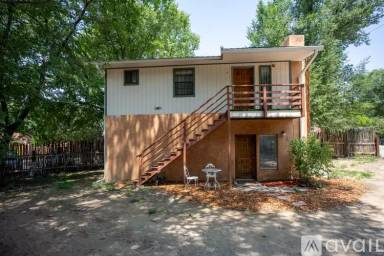 Main picture of 304 Kit Carson Rd