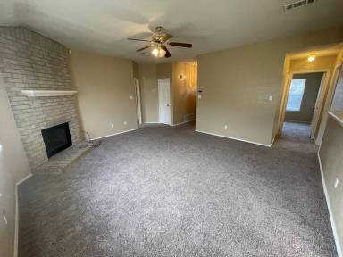 Main picture of 5002 Glenoak Dr