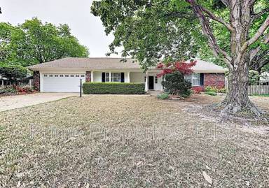Main picture of 838 Millwood Rd