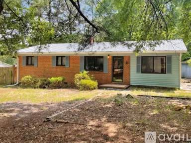 Main picture of 4040 Pleasant Plains Rd