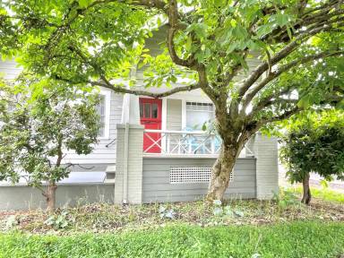Main picture of 2530 NE 58th Ave
