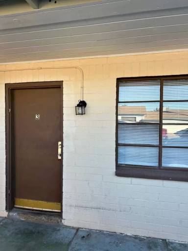 Main picture of 233 W Mesquite Blvd