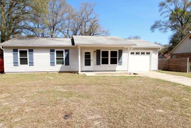 Main picture of 6520 Hunter St