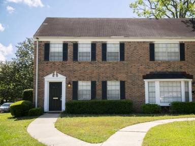 Main picture of 104 Du Rhu Dr