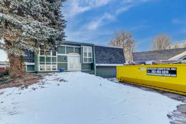 Main picture of 4535 S Van Gordon Way