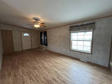 Main picture of 499 Augusta Rd