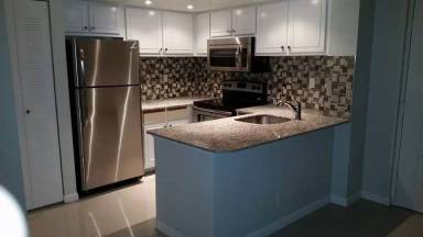 Main picture of 708 Executive Center Dr