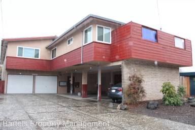 Main picture of 1616 Lexington Ave