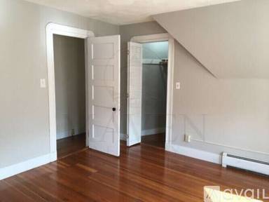 Main picture of 70 Lowden Ave