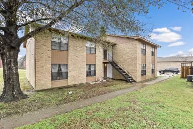Main picture of 1001 Summer Court Cir