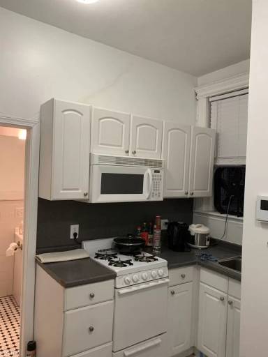 Main picture of 26 Hemenway St