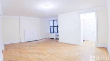 Main picture of 116 E 63rd St