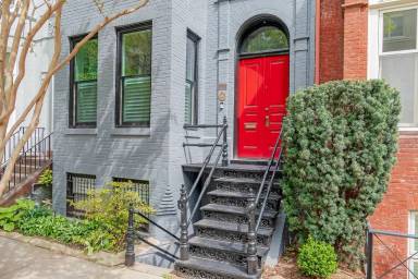 Main picture of 2021 Hillyer Pl NW