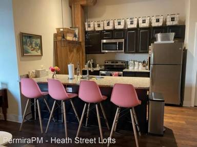Main picture of Heath Street Lofts