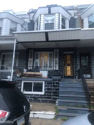Main picture of 5733 Pemberton St