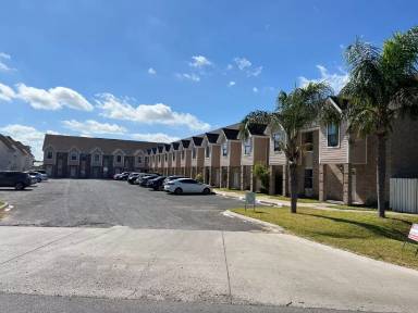 Main picture of 2218 Tourist Dr