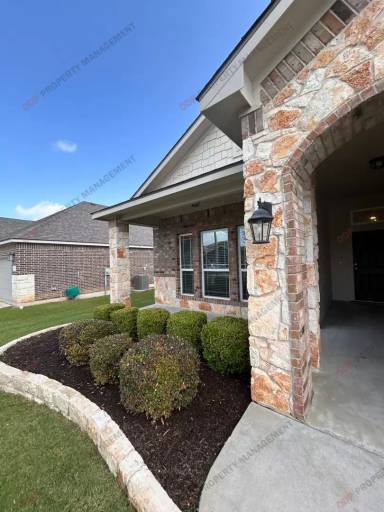 Main picture of 516 Cross Dr