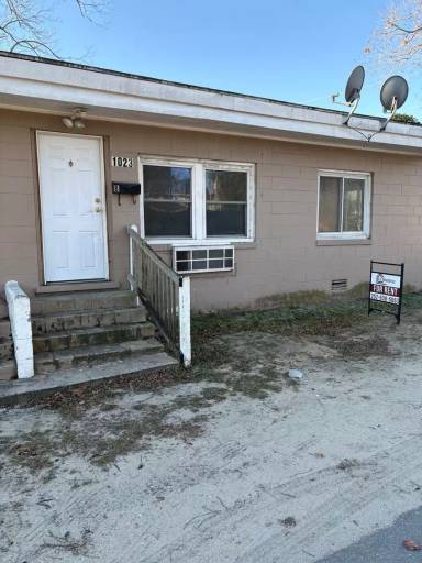 Main picture of 1023 Main St