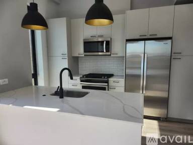 Main picture of 2131 N Elston Ave