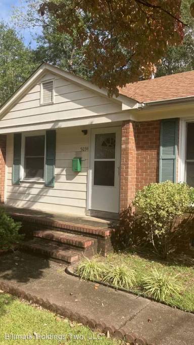 Main picture of 5034 Chesapeake Rd