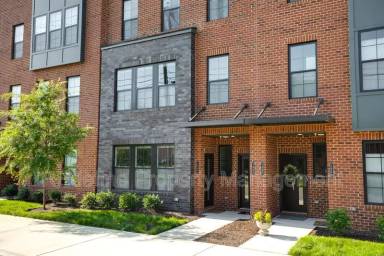 Main picture of 1463 Overbrook Rd