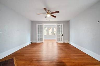 Main picture of 215 Elysian St