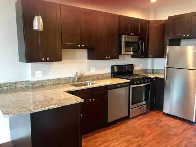 Main picture of 2735 Saint Paul St