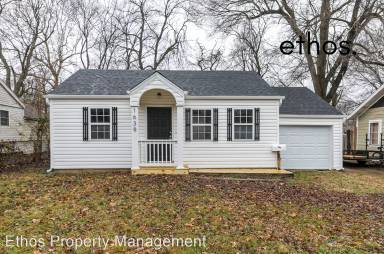 Main picture of 1639 S Robberson Ave