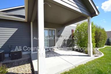 Main picture of 408 Strasburg Dr