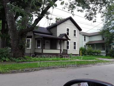 Main picture of 556 E 3rd St