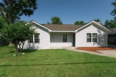 Main picture of 1034 Varnedoe St