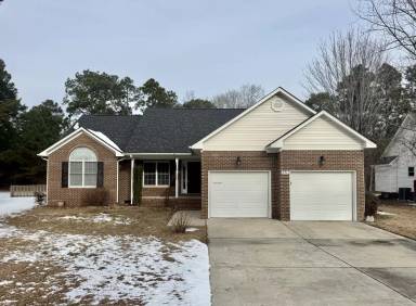 Main picture of 271 Stone Cross Dr