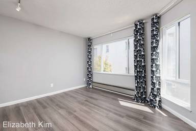 Main picture of 1700 Gough St