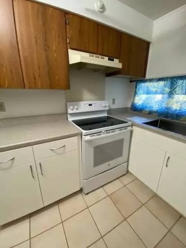 Main picture of 98-621 Kilinoe St