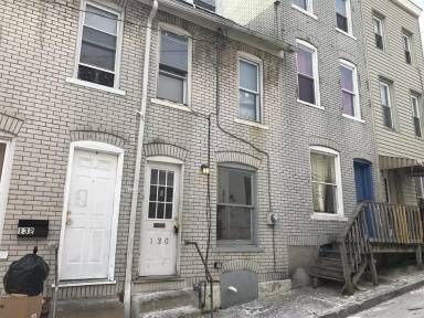 Main picture of 132 S Blank St