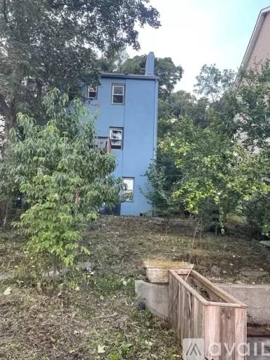 Main picture of 561 Van Duzer St