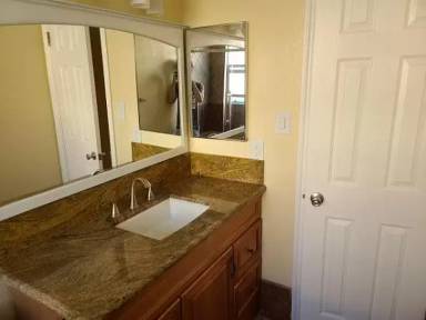 Main picture of 8546 Cashio St