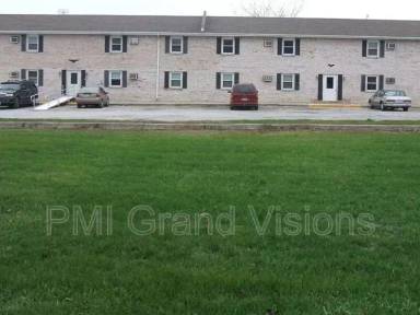 Main picture of 465 E Main St