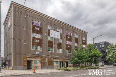 Main picture of 6811 NE Grand Ave