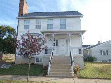 Main picture of 2623 Van Buren St