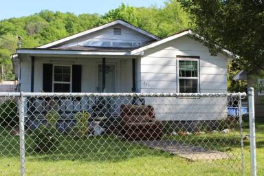 Main picture of 2100 Anderson St
