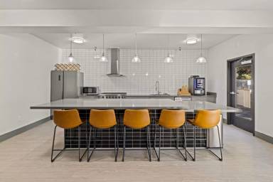 Main picture of Shasta Place Apartments
