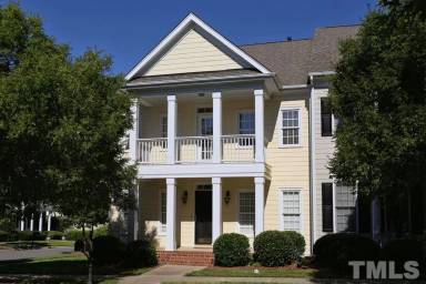 Main picture of 310 Presidents Walk Ln
