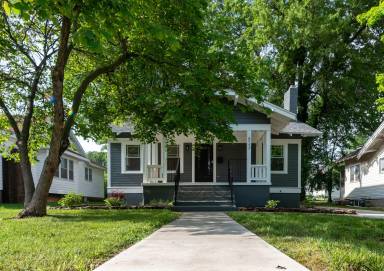 Main picture of 523 E Normal St
