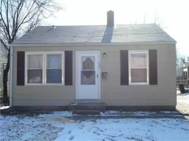 Main picture of 708 Smoky Hill Dr