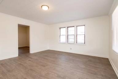 Main picture of 405 N Erie St