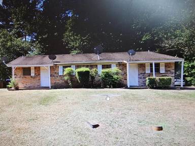 Main picture of 1202 Baxley Ln
