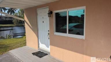 Main picture of 6621 SW 56th St